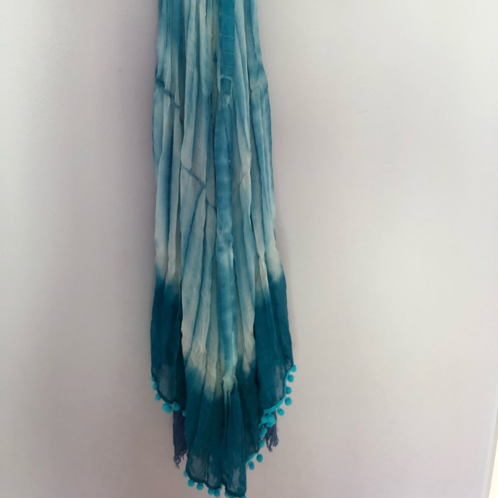 Infinity scarf: blue